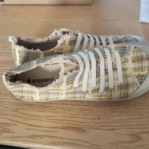 No Boundaries yellow plaid slip on shoes